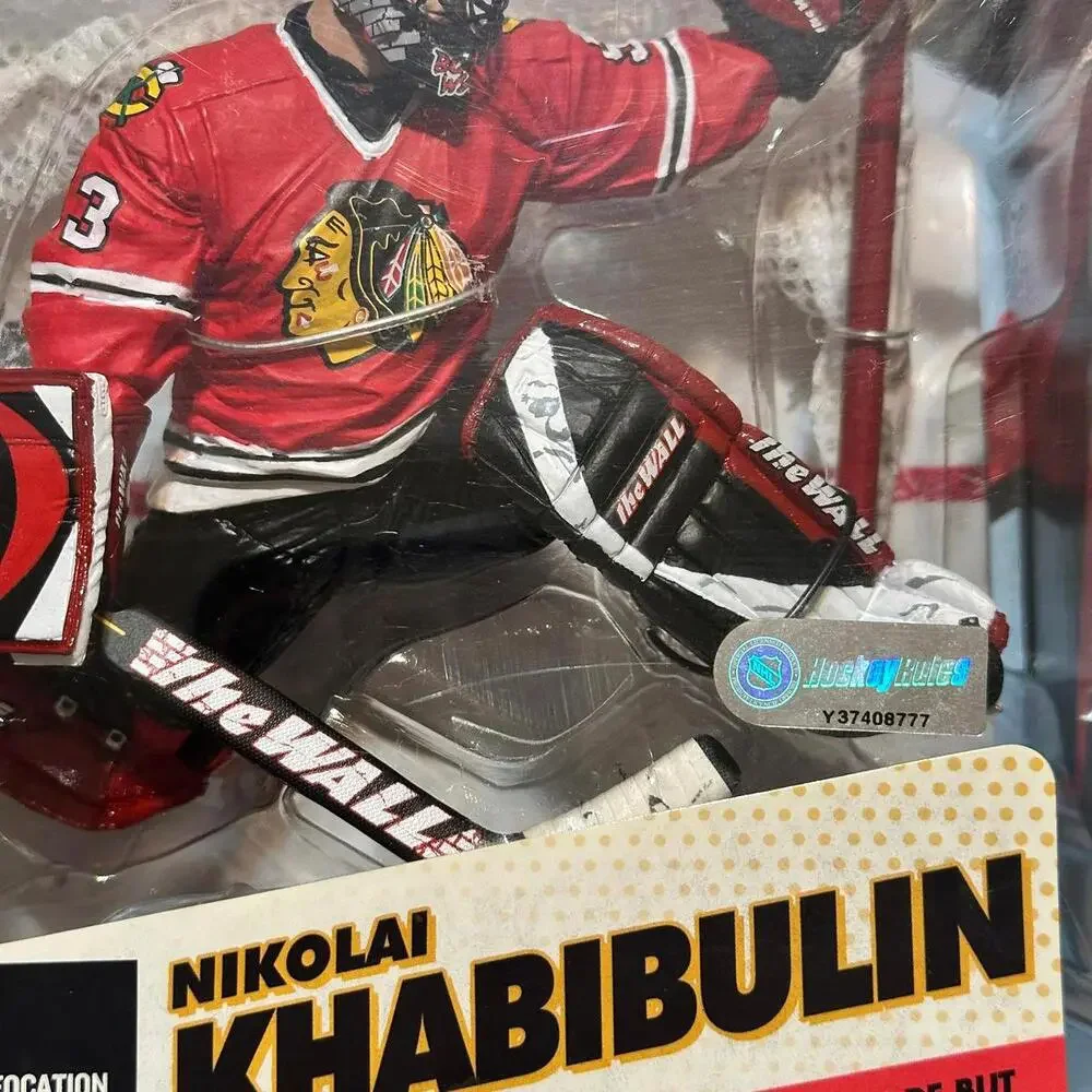 Nikolai Khabibulin - NHL Series 12 - Goaltender Action Figure - Picture 2 of 5